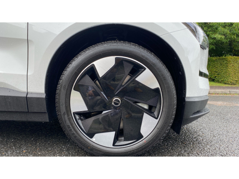 Volvo EX30 315kW Twin Motor Performance Plus 69kWh 5dr Auto Electric Estate